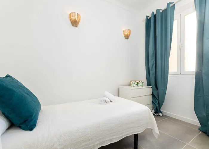 Yourhouse Monges With Balcony 아파트 캔 피카폴트