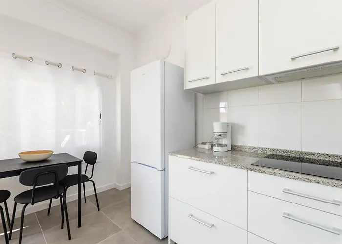 Yourhouse Monges With Balcony *